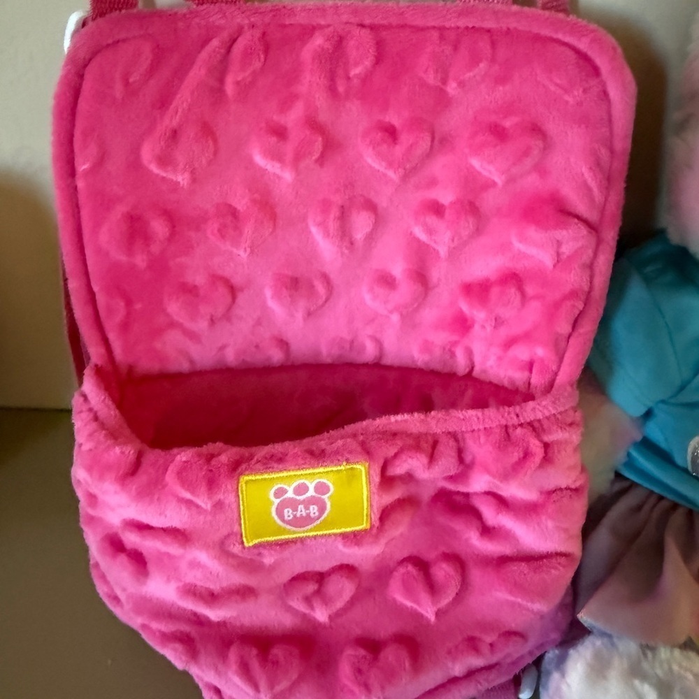 Build a Bear Pastel Swirl Kitty Las Vegas Graphic Tee Skirt with Pink Carrier - Picture 6 of 9